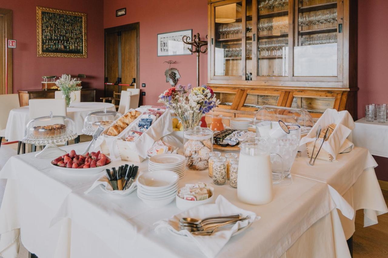 スカンサーノ Terenzi Hospitality & Wineヴィラ エクステリア 写真